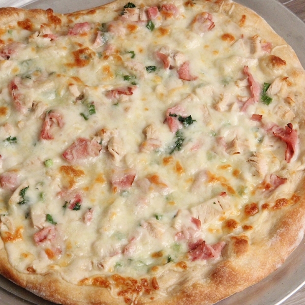 Chicken Cordon Bleu Pizza