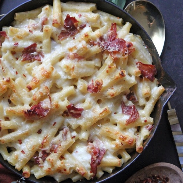 Fontina and Prosciutto Baked Ziti