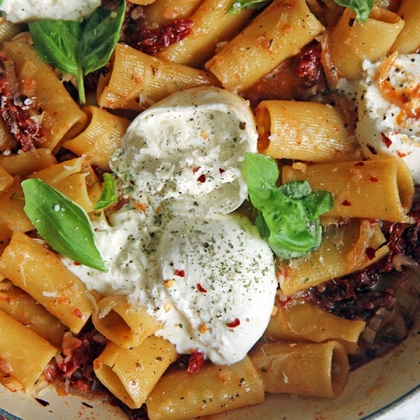 Rigatoni with Sun Dried Tomatoes and Burrata