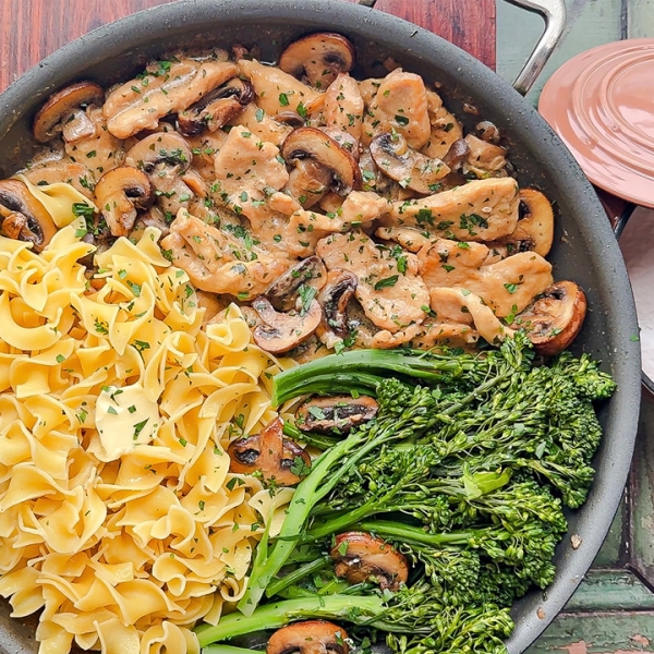 Skillet Chicken Stroganoff