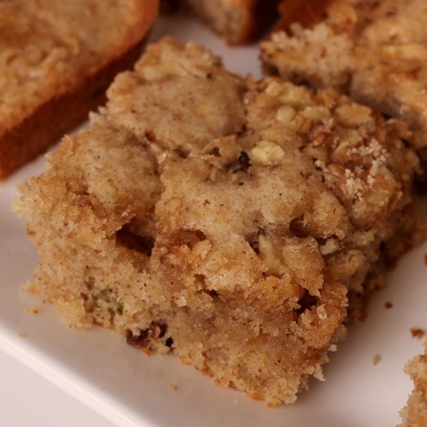 Spiced Raisin Coffee Cake